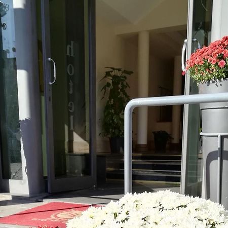 Hotel Leopardi Naples Exterior photo