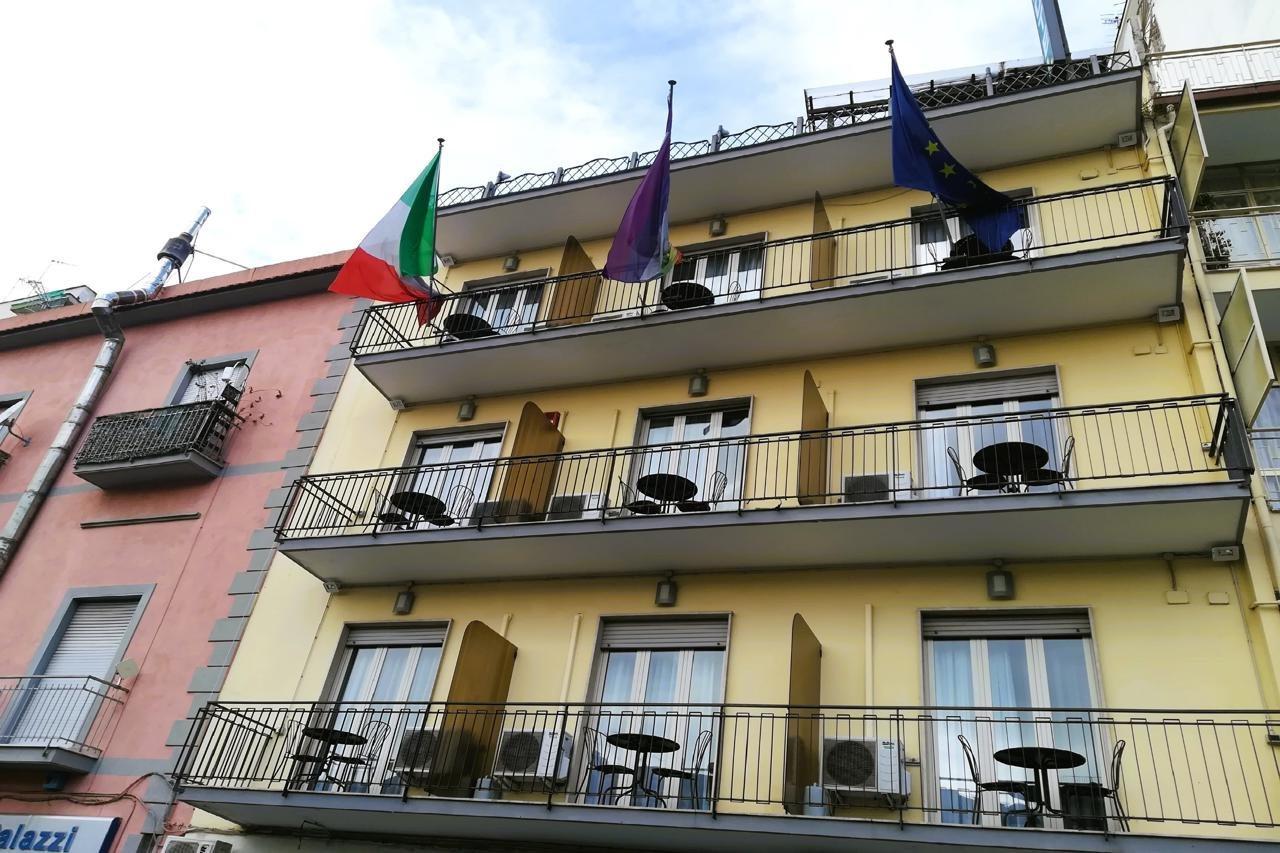 Hotel Leopardi Naples Exterior photo